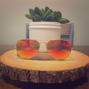 Ray-Ban Polarized Aviator **WORN ONCE**